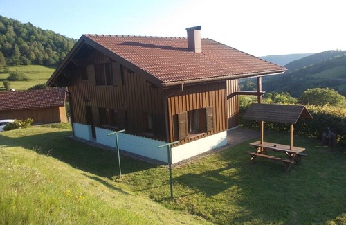 Fresse-sur-Moselle Ski Chalet | Comfortable chalet in a quiet area in the Hautes Vosges in Dennerie