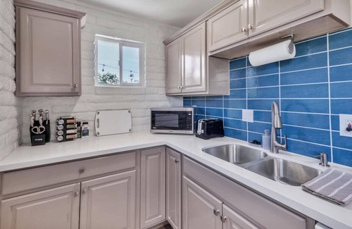 Carlsbad House | Comfortable Carlsbad 2BR Beach Home Walk to Beach