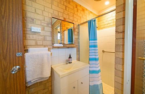 Geraldton Apartment | Comfortable Central Unit