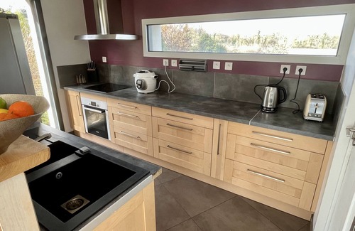 Onet-le-Chateau House | Comfortable contemporary villa with swimming pool, large plot, fiber/wifi