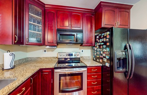Bennsville House | Comfortable home outside of DC with private pool, balcony, washer/dryer, & AC