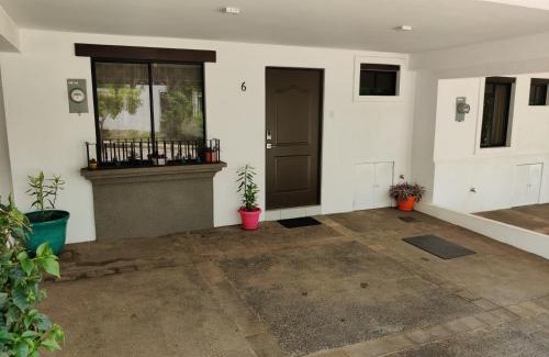 Puerto Barillas Apartment | Comfortable house in Residencial San Andrés