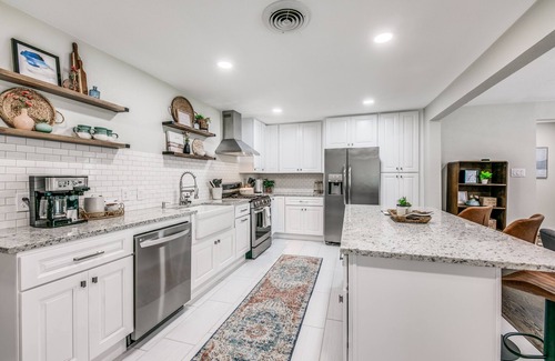 Dallas House | Comfortable, Inspiring & Renovated Family Home