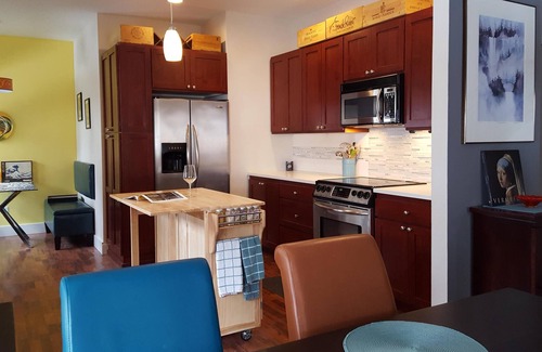 Hood River House | Comfortable Luxury in Downtown Area Hood River 3-Bedroom 2.5 Bath Townhome