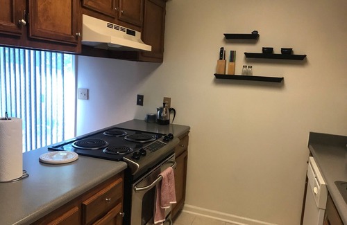 Wilmington House | Comfortable Midtown Cottage in Quiet Neighborhood