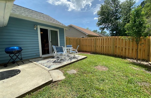 Wilmington House | Comfortable Midtown Cottage in Quiet Neighborhood