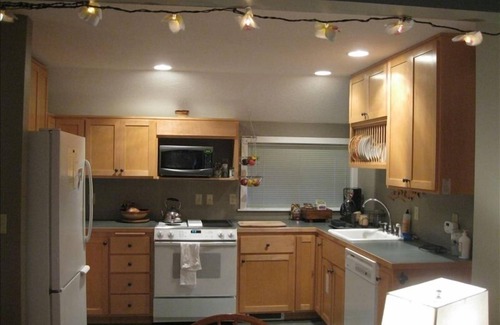 West Eugene House | Comfortable renovated cottage from 1910 - easy access to everything