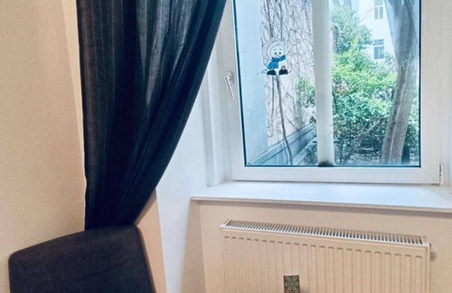 Himmelpfortgrund Apartment | Comfortable Room by Währinger Park, Shared Apt