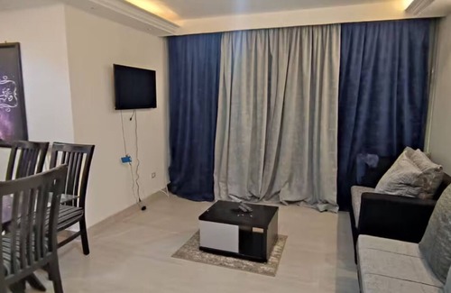 Al-Khalifa Apartment | Comfortable Stay in Mokattam Ideal for Families