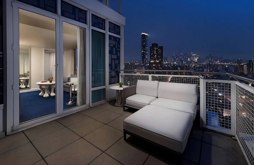 SoHo Hotel | Comfortable Stay! 2 Pet Friendly Units! Parking, Close to Washington Square Park