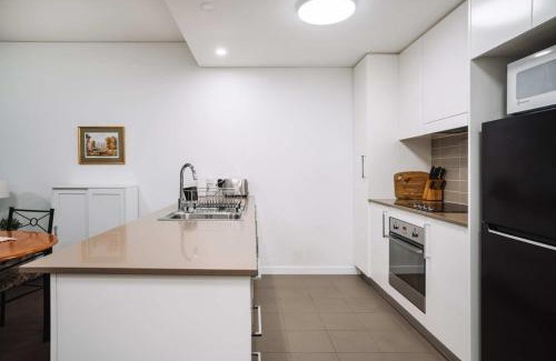 Phillip Apartment | Comfy 1-Bed with Spacious Courtyard & Parking