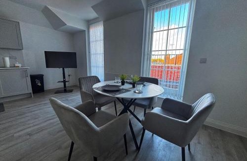 Hanwell Apartment | Comfy 1BR Modern Flat in Central Hanwell