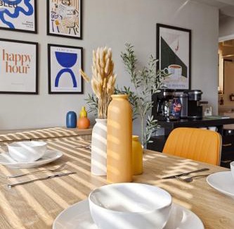 Radnor - Fort Myer Heights Apartment | Comfy Arlington Gem - Easy Metro Access & Parking