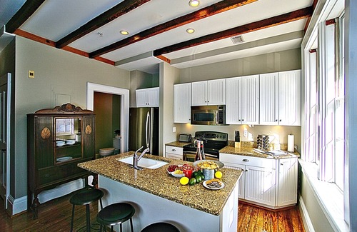 Historic District - North Apartment | Comfy Carriage House Steps from River
