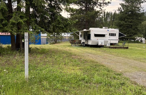 Sandpoint House | Comfy, cozy country setting close to all that Sandpoint has offer!