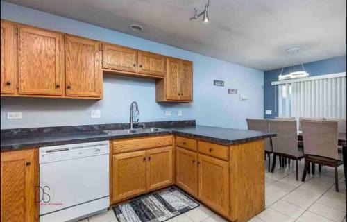 Marseilles House | Comfy & Cozy Home in Marseilles