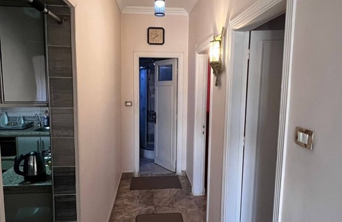 Heliopolis Apartment | Comfy & Cozy. Privacy Preserved.