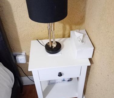 Cork House | Comfy Private Room and Bathroom on the Top Floor of a Home Stay -10 mins walk to the center - Free Parking