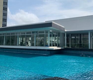 Kajang Apartment | COMFY SKY SUITE Free Wifi & Netflix