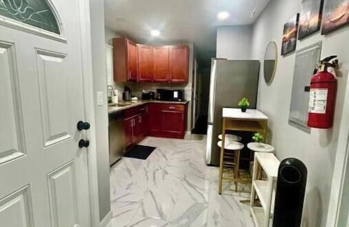 Montclair House | Comfy, suburban, NYC/EWR/Montclair