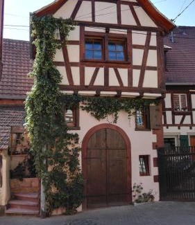 Bouxwiller Apartment | Comme une tour dans le centre Historique