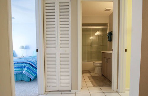 The Meadows Condo | Community Pool, Sarasota, Ivory Cottage