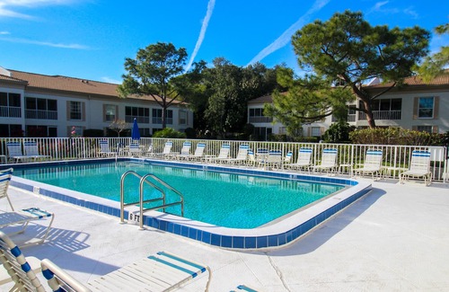 The Meadows Condo | Community Pool, Sarasota, Ivory Cottage