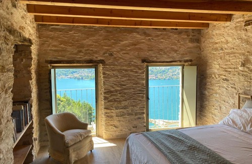 Blevio Villa | Como Lake astonishing view from Pool