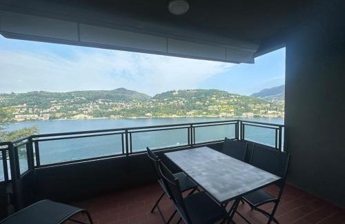 Como Apartment | Como Lake View AC and Garage