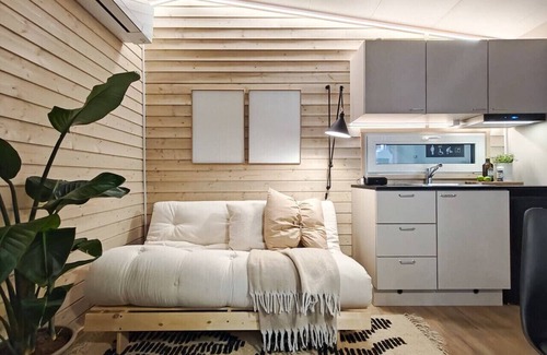 Yllas Cabin | Compact Cozy Cabin | Work & Play