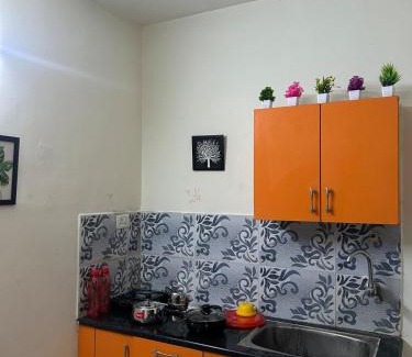 Mahadevapura Apartment | Compact one room flat in Whitefield - Mini, Basic