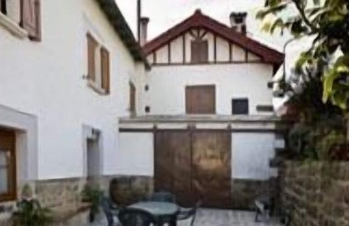Sarries Cottage | COMPLETE APARTMENT