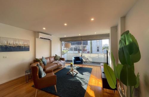 Fitzroy Apartment | Complete Host Fitzroy Townhouse