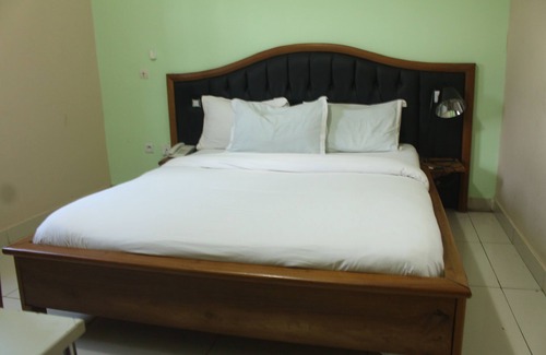 Yaounde Hotel | Complexe Hotelier St Elie