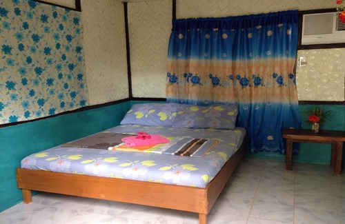 Busuanga Hotel | Concepcion Divers Lodge Hut 2