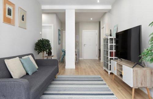 San Sebastian Centro Apartment | CONCHA SUITE Brand NEW & Style