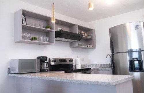 San Salvador Apartment | Condo 9, San Francisco Tower