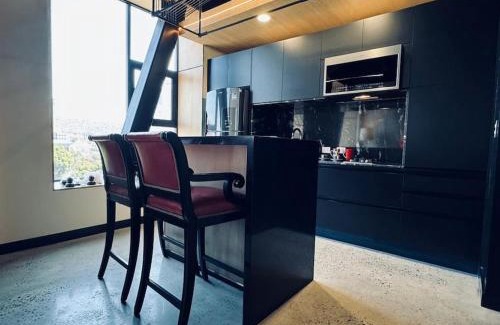Avenida Revolucion Apartment | Condo Magico en Revolucion TJ