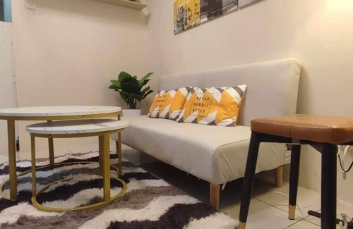 Sampaloc Condo | Condo near Mall of Asia MOA 15 min to NAIA