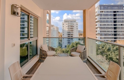 Tel Aviv Apartment | Condo & Pool in New North by FeelHome