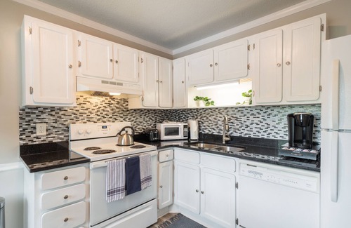 Rock Hill Condo | Condo Suite(15) | 4 Bed 2 Bath | Sleeps 12