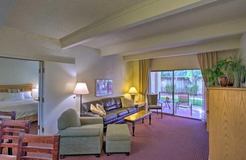 Inner Circle Apartment | Condo with Pool Access - Walk to Salt River Fields!