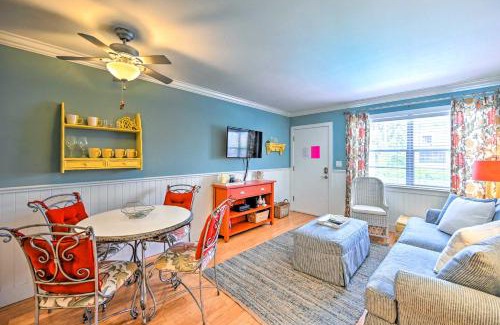 Old Naples Apartment | Condo with Pool Access Walk to Shopping and Beach!