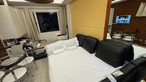 Loyola Heights Apartment | Condodorm Berkeley Katipunan Ave Quezon City