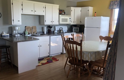 Borden-Carleton Cottage | Confederation Bridge view Cottage open all year