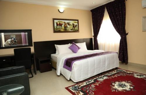 Sagamu Hotel | Conference Hotel and Suites Sagamu