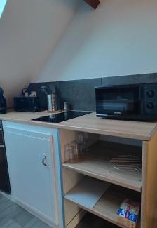 Ecartelee-Bonabry-Orieres-Paron Apartment | confort et tranquillité à Fougères - studio tout équipé
