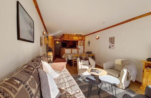 Val-d'Isere Apartment | Confortable 2 pièces au centre, 6 pers. avec balcon - FR-1-518-84