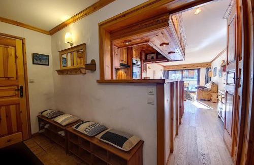 Val-d'Isere Apartment | Confortable 2 pièces au centre, 6 pers. avec balcon - FR-1-518-84