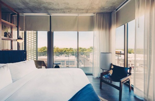 South River City Hotel | Congress Suite in the Heart of Austin’s South Congress